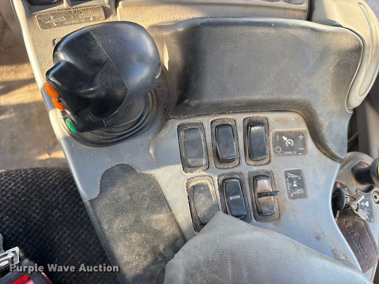 image for item EU6280 2012 TerraGator 8204 sprayer