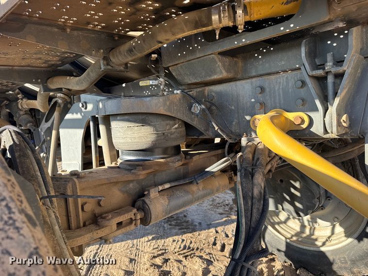 image for item EU6282 2012 RoGator RG1300 sprayer