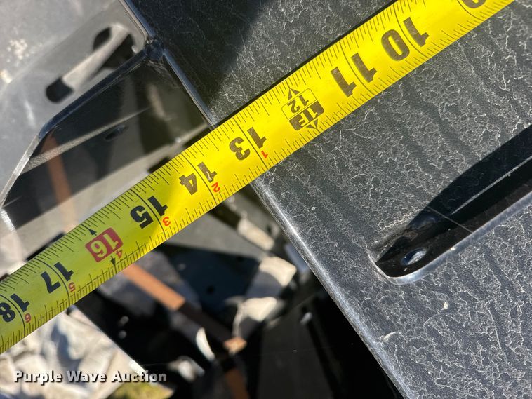 image for item EU6319 (5) Great Plains hydraulic tanks