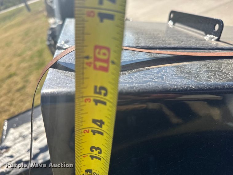 image for item EU6319 (5) Great Plains hydraulic tanks