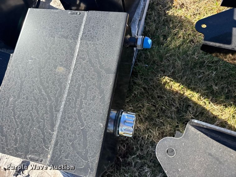 image for item EU6320 (3) Great Plains hydraulic tanks