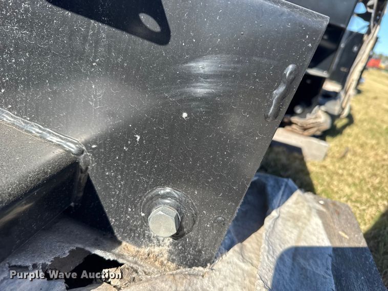 image for item EU6320 (3) Great Plains hydraulic tanks