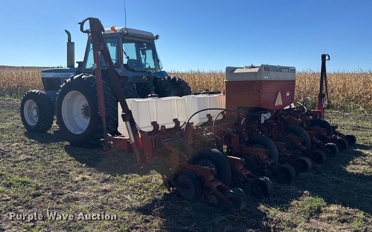 image for item EU6329 Case 955 Cycle Air planter