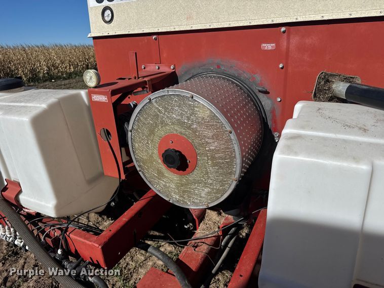 image for item EU6329 Case 955 Cycle Air planter