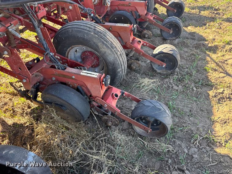 image for item EU6329 Case 955 Cycle Air planter