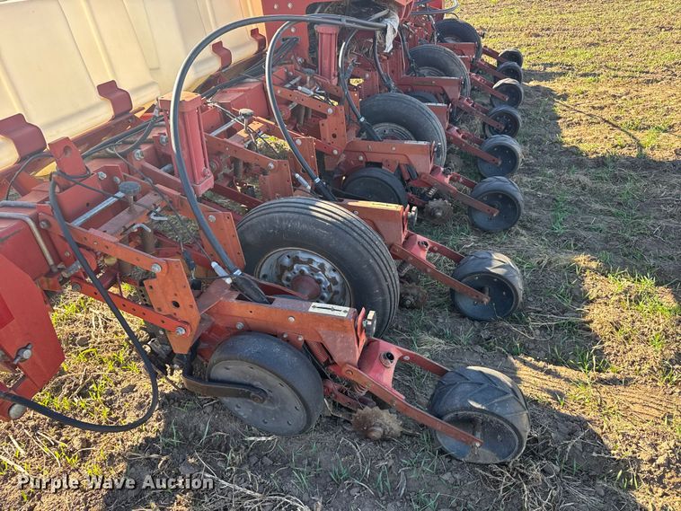 image for item EU6329 Case 955 Cycle Air planter