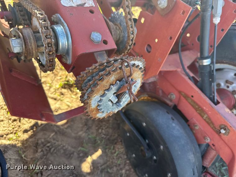 image for item EU6329 Case 955 Cycle Air planter