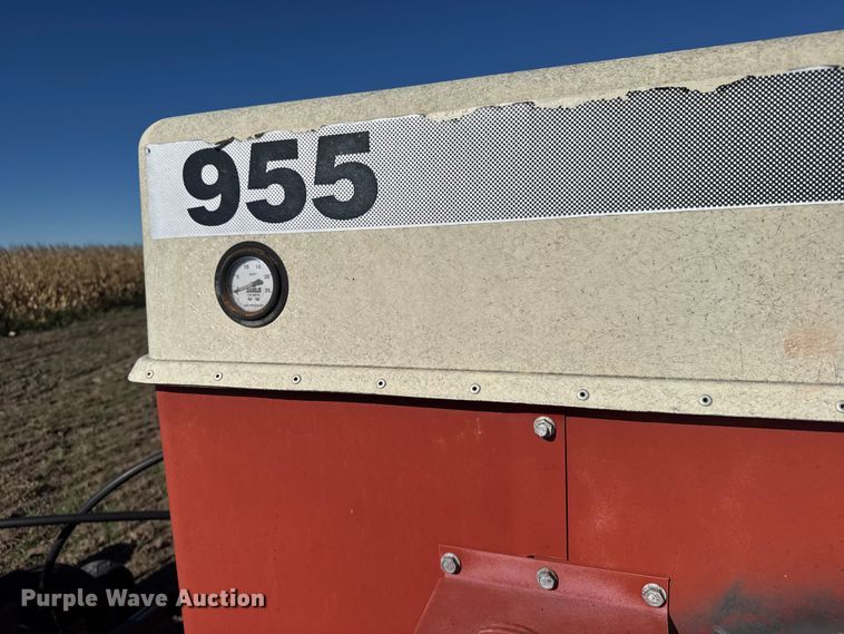 image for item EU6329 Case 955 Cycle Air planter