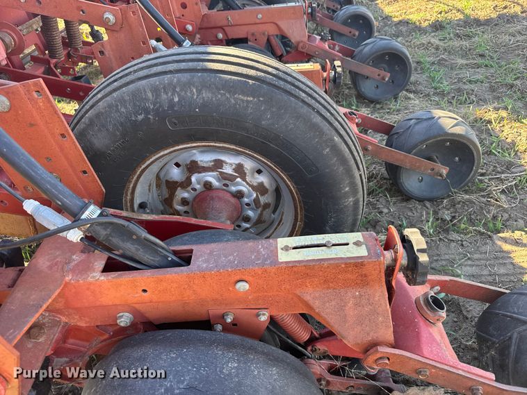 image for item EU6329 Case 955 Cycle Air planter