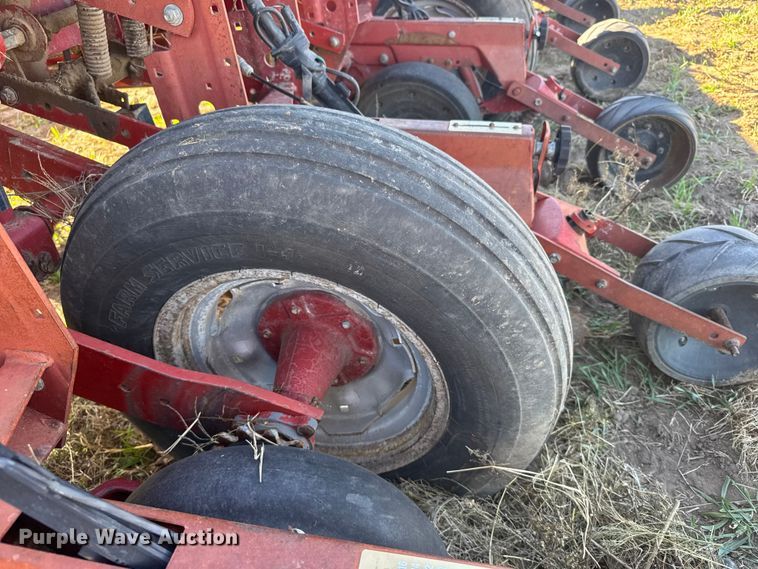 image for item EU6329 Case 955 Cycle Air planter