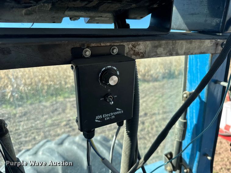 image for item EU6329 Case 955 Cycle Air planter