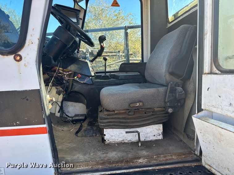 image for item EU6330 Spra-coupe 4440 sprayer