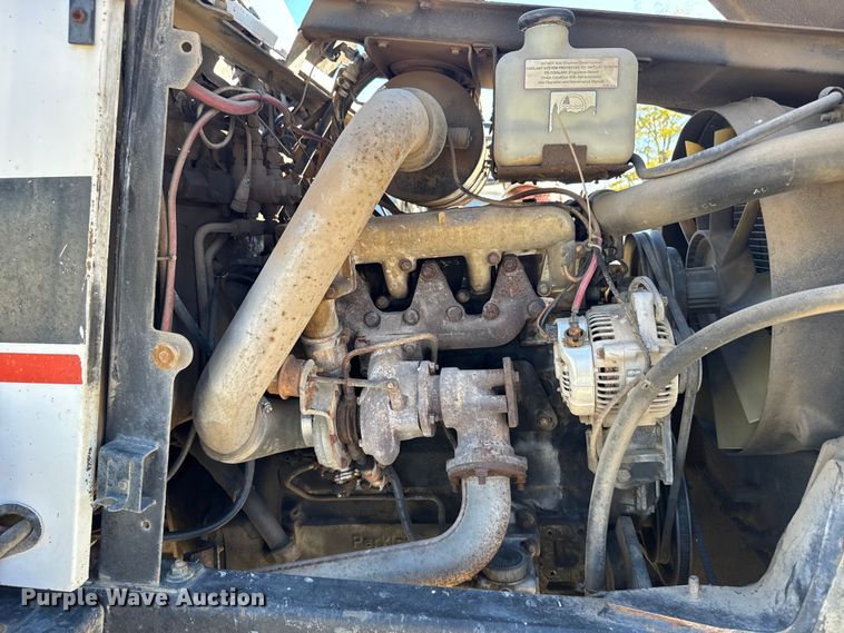 image for item EU6330 Spra-coupe 4440 sprayer