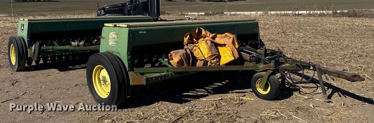 image for item EU6332 John Deere 8350 grain drill