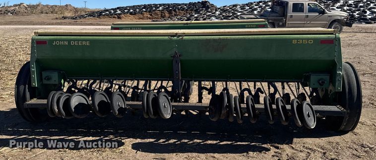 image for item EU6332 John Deere 8350 grain drill