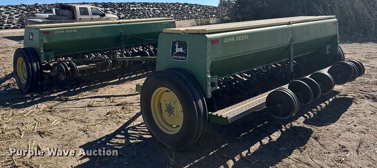 image for item EU6332 John Deere 8350 grain drill