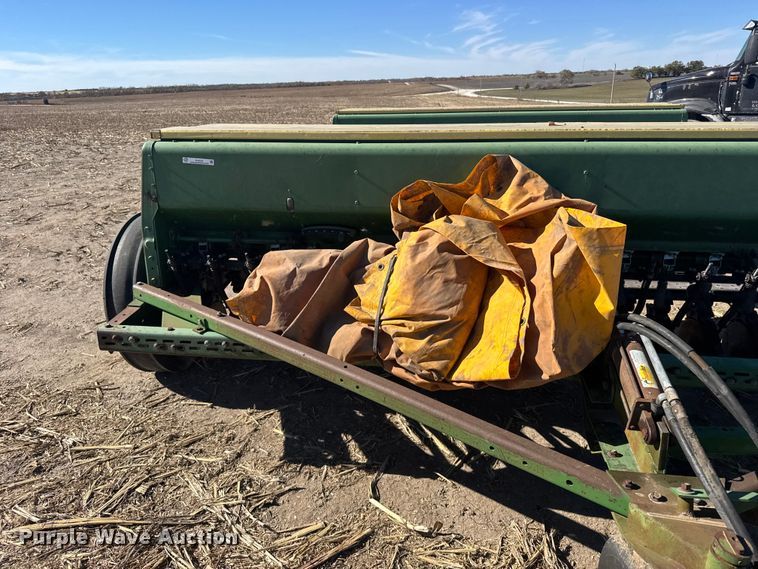 image for item EU6332 John Deere 8350 grain drill