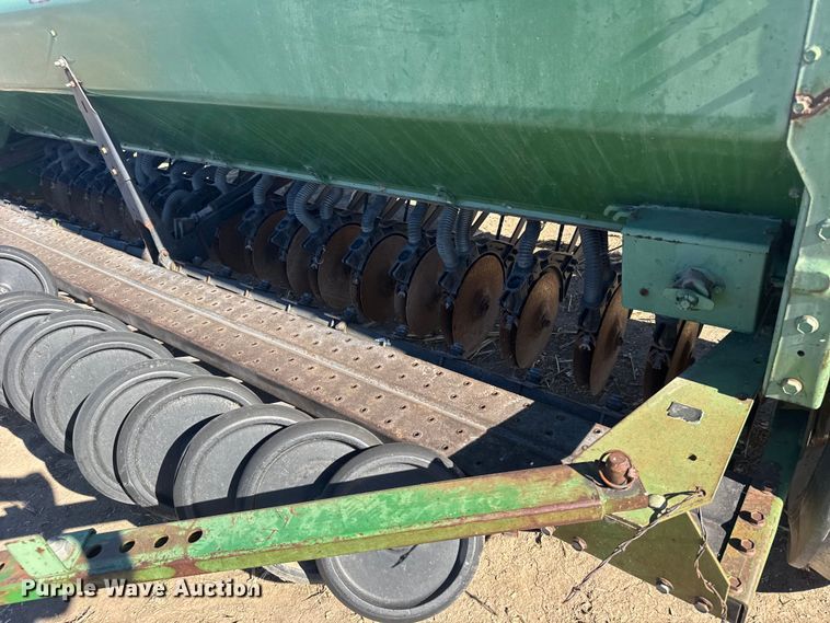 image for item EU6332 John Deere 8350 grain drill