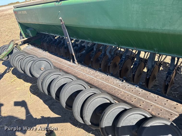 image for item EU6332 John Deere 8350 grain drill