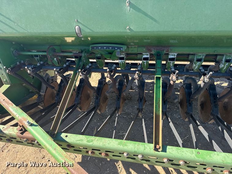 image for item EU6332 John Deere 8350 grain drill