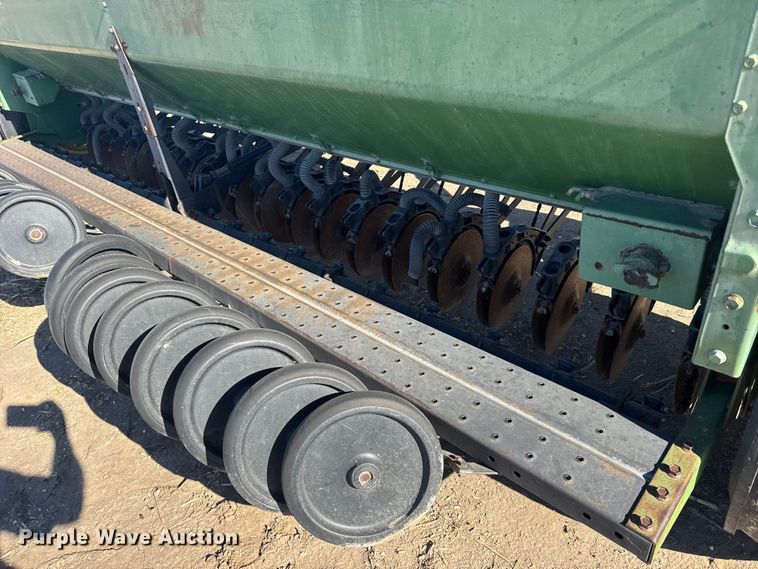 image for item EU6332 John Deere 8350 grain drill