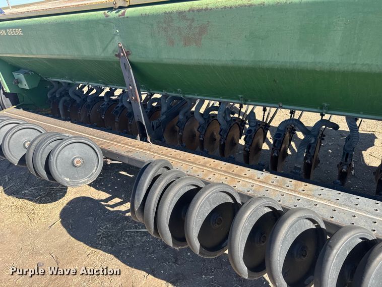 image for item EU6332 John Deere 8350 grain drill