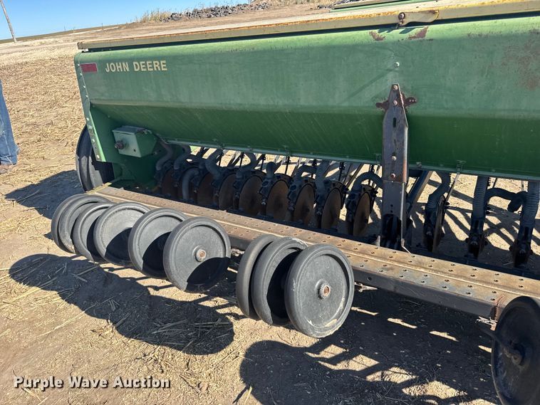 image for item EU6332 John Deere 8350 grain drill