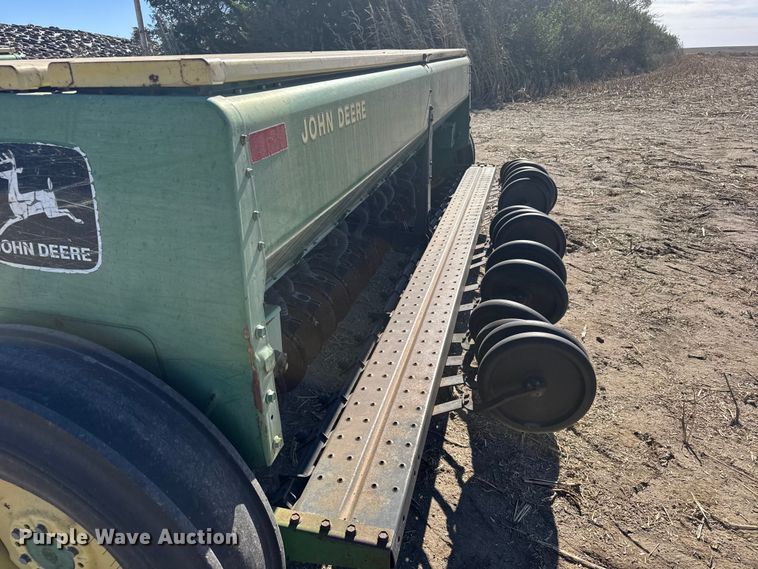 image for item EU6332 John Deere 8350 grain drill