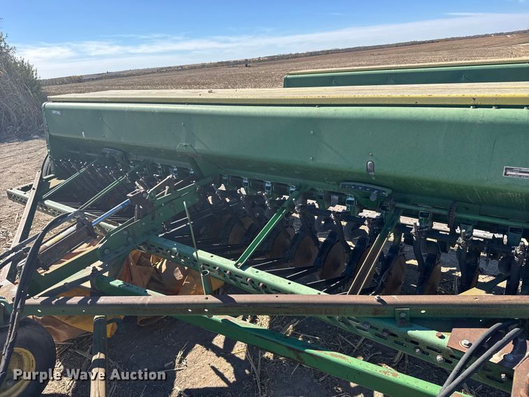 image for item EU6332 John Deere 8350 grain drill