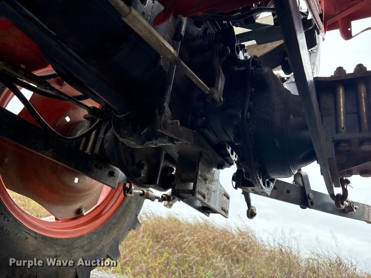 image for item EV2520 Kubota L2600DT MFWD tractor