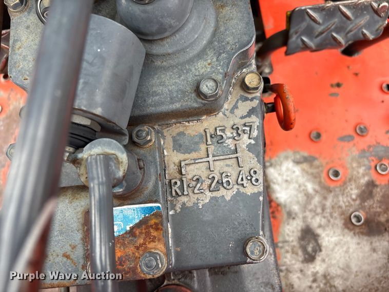 image for item EV2520 Kubota L2600DT MFWD tractor