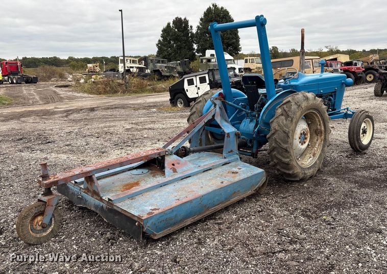 image for item EV2536 Ford B1123C tractor