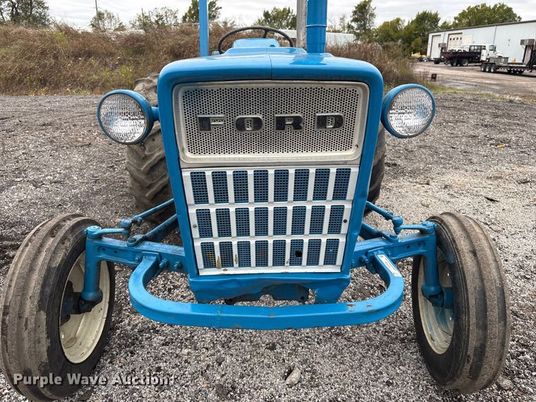 image for item EV2536 Ford B1123C tractor