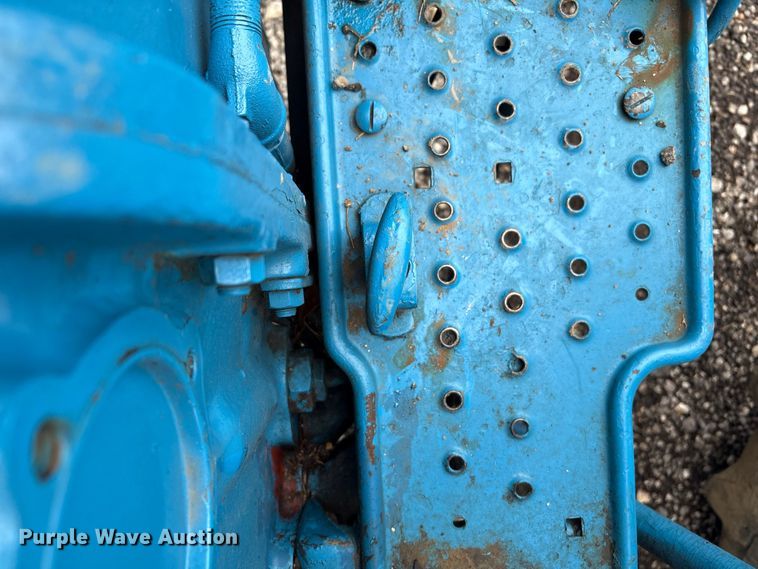 image for item EV2536 Ford B1123C tractor