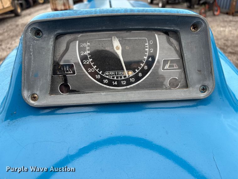 image for item EV2536 Ford B1123C tractor