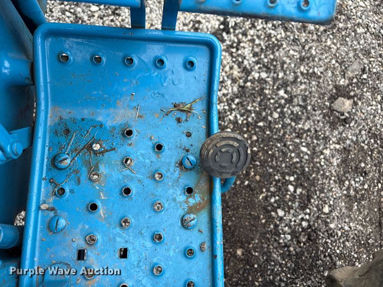 image for item EV2536 Ford B1123C tractor