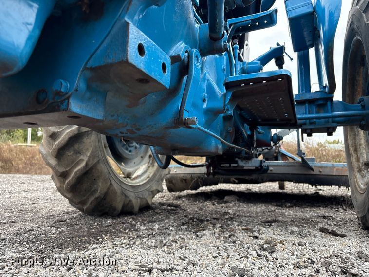 image for item EV2536 Ford B1123C tractor
