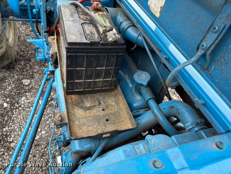 image for item EV2536 Ford B1123C tractor