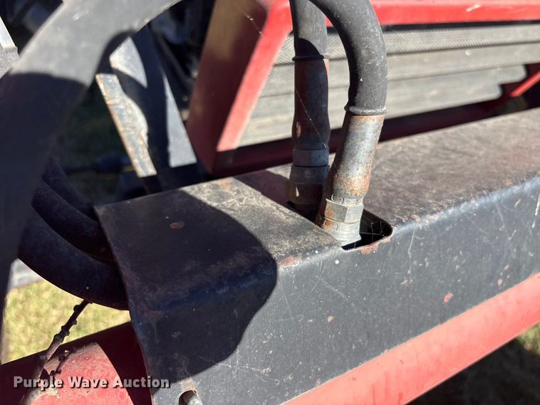 image for item EV2551 Case IH 385 tractor