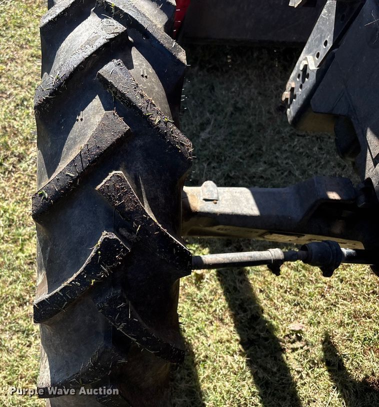 image for item EV2551 Case IH 385 tractor