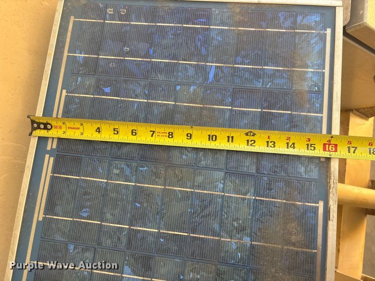 image for item EV2552 2011 Jennings Trailers FB081 Sure-Pull feed buggy