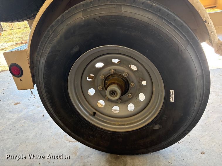 image for item EV2552 2011 Jennings Trailers FB081 Sure-Pull feed buggy