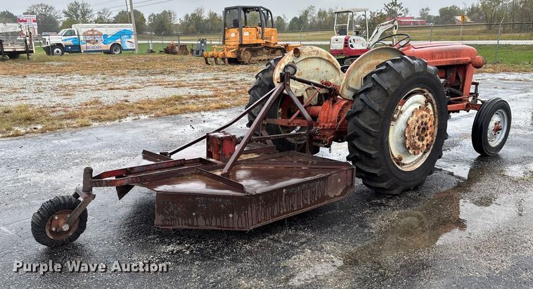 image for item EV3222 Ford tractor