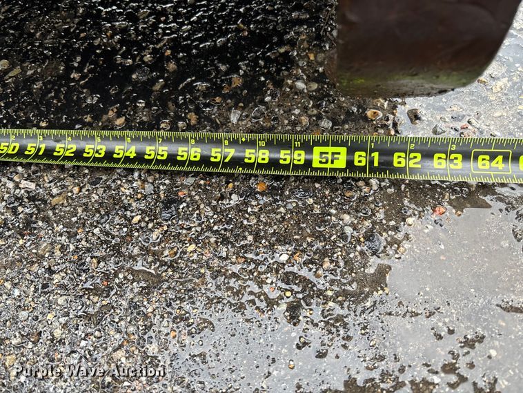 image for item EV3222 Ford tractor