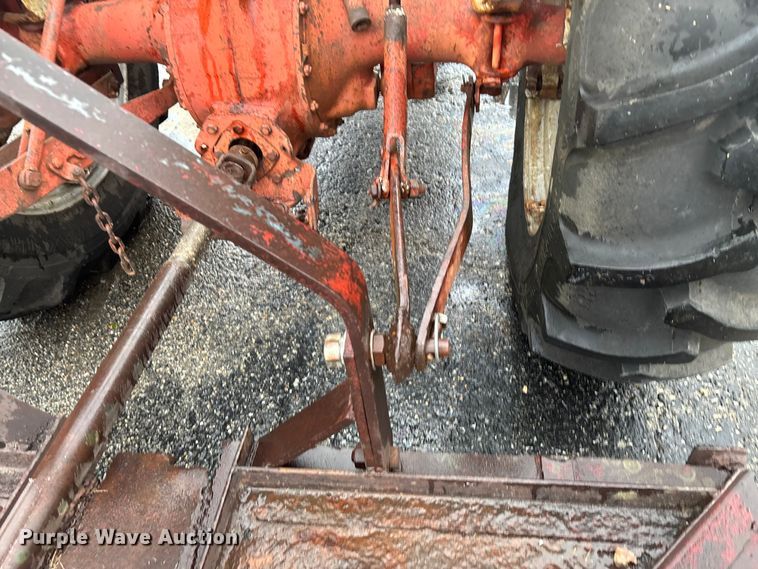 image for item EV3222 Ford tractor