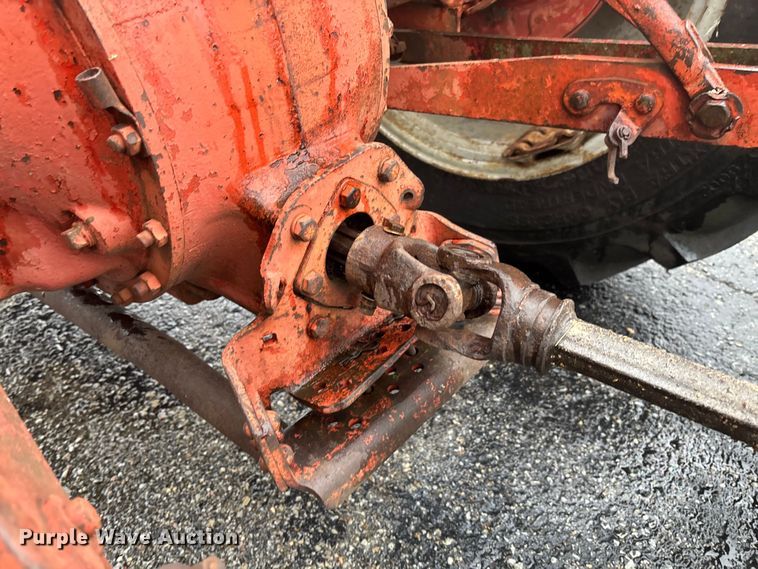 image for item EV3222 Ford tractor