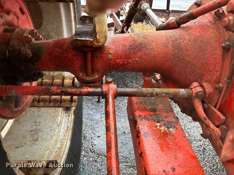 image for item EV3222 Ford tractor