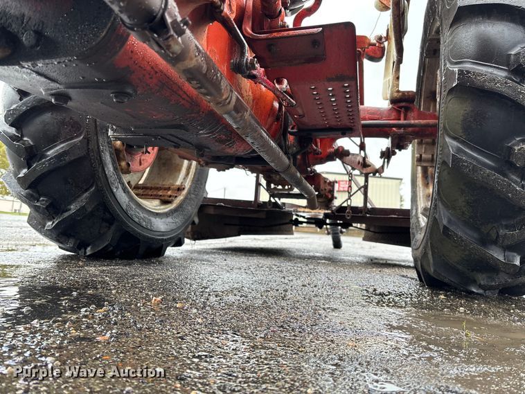 image for item EV3222 Ford tractor