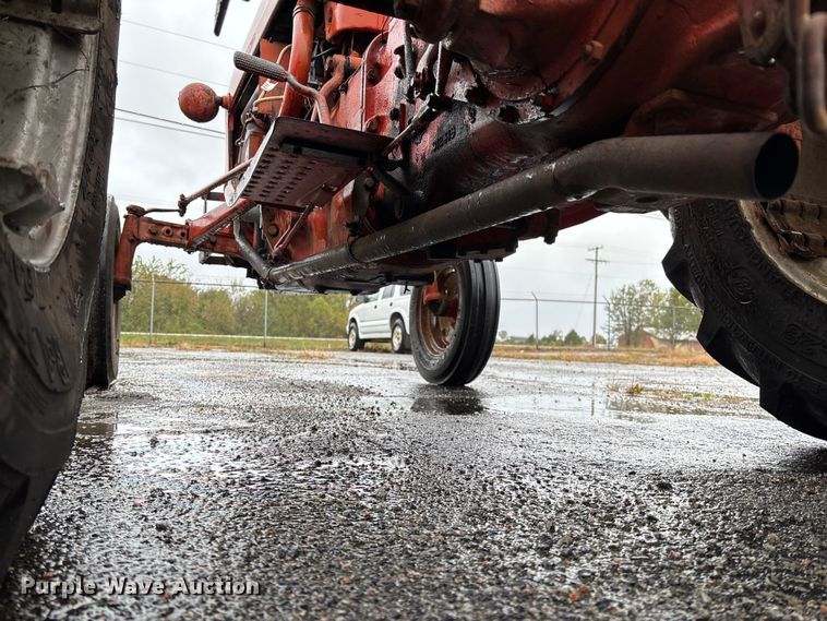image for item EV3222 Ford tractor