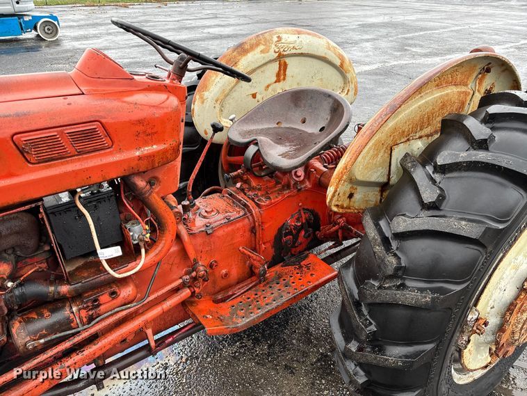 image for item EV3222 Ford tractor